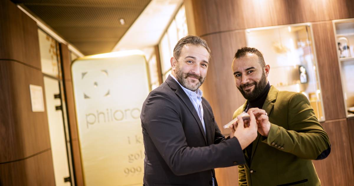 Goldhändler spricht Arabisch - Zeyad Alchlach im Porträt