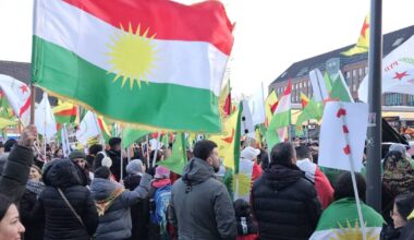 Kurdische Demo zieht mit Hunderten Teilnehmern in Mönchengladbach