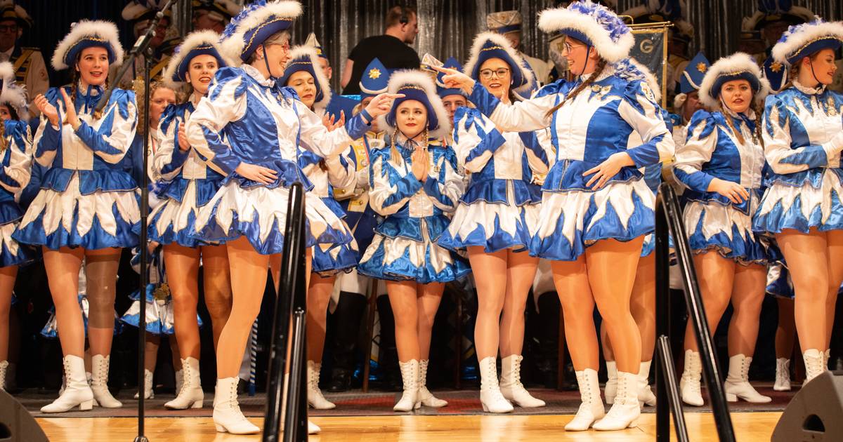 Kamelle us Kölle in Neuss: Reif für eine Fernsesitzung