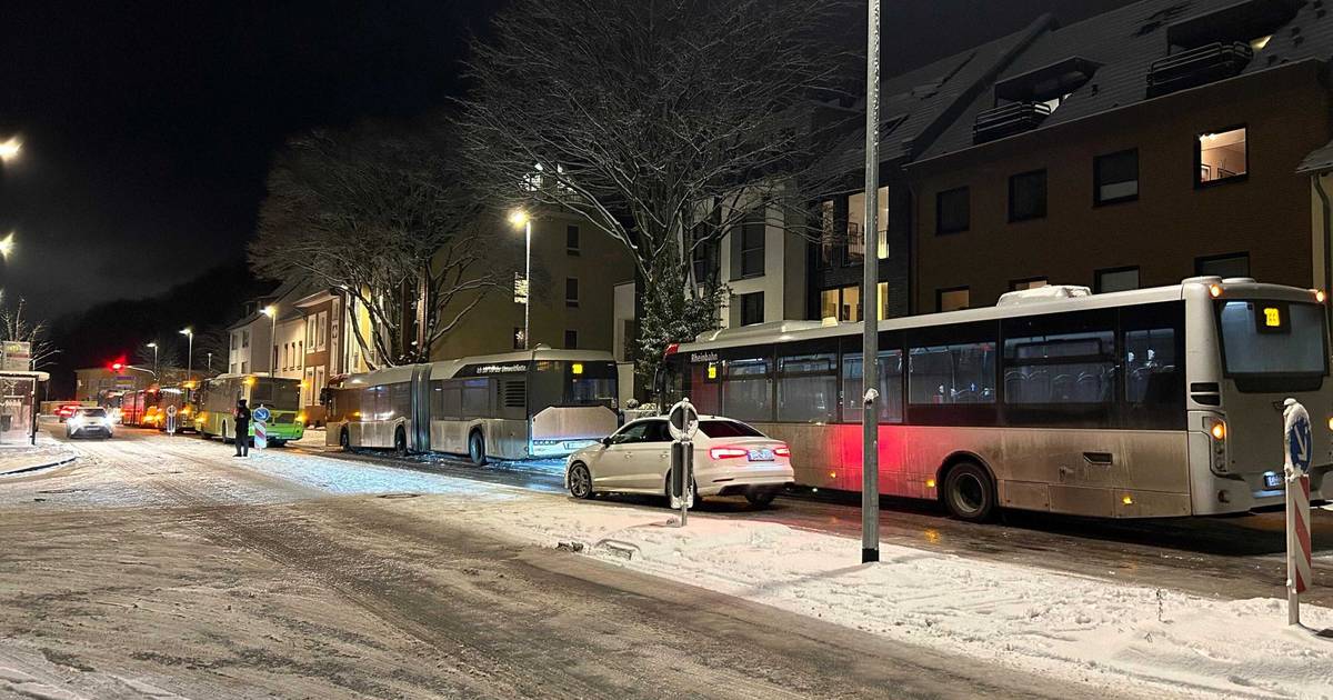 Schneefall sorgt für viele Unfälle in Düsseldorf 