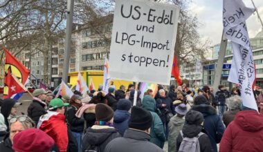 Demonstration in Düsseldorf – „Lass die Finger von Venezuela“