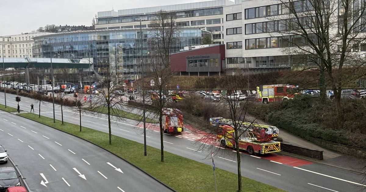 Wuppertaler B7 aufgrund eines Rettungseinsatzes teilweise gesperrt