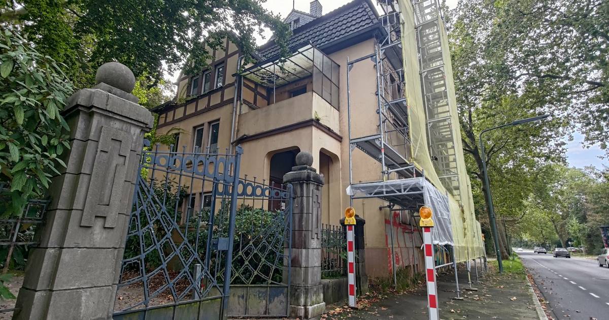 Altes Friedhofsgebäude in Eller ist Denkmal des Monats  in Düsseldorf