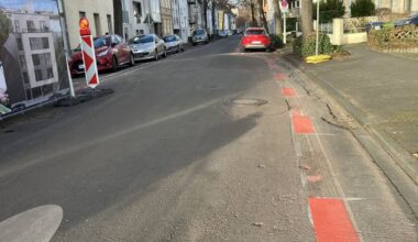 Neue Markierung an der Rheinaustraße in Bonn