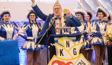 Ehrenkette der „Blauen Funken“ für Andreas Radowski