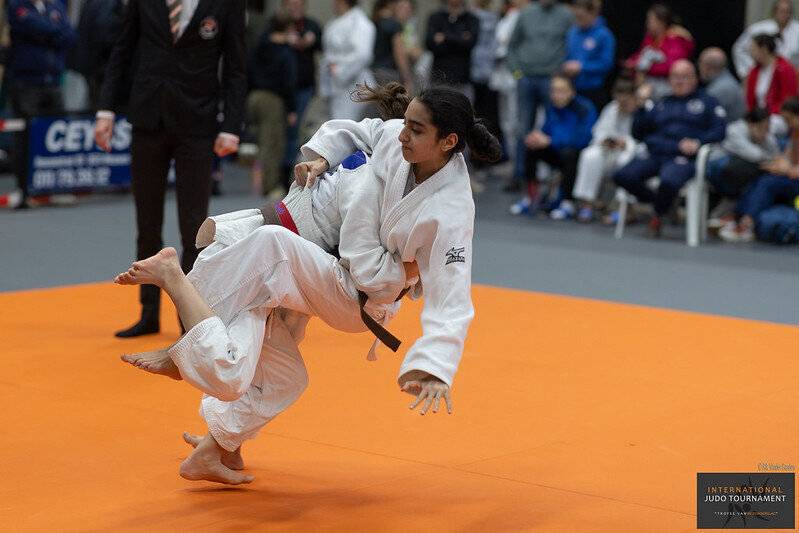 SSF Bonn startet mit 14 Medaillen ins Jahr