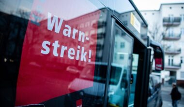 Busse und Bahnen fahren Montag nicht: Warnstreik in Chemnitz, Dresden, Leipzig und Zwickau