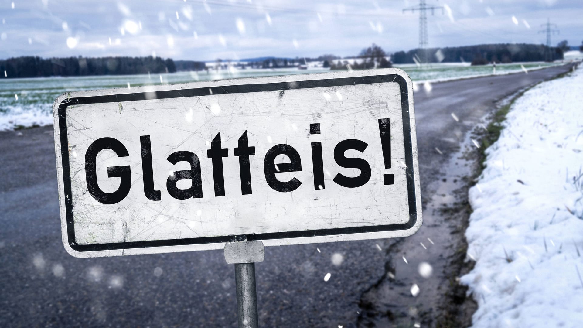 Warnung vor Glatteis auf den Straßen (Symbolfoto): Rund um den Wochenwechsel wird es auf den Straßen Düsseldorfs noch einmal glatt.