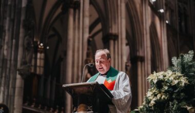 Domdechant Kleine würdigt Ehrenamt als Herz des Kölner Karnevals