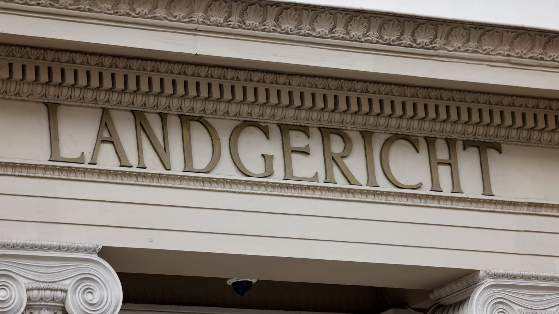 Lebenslange Haft nach Mord an fast blinder Lebensgefährtin Lebenslange Haft nach Mord an fast blinder Lebensgefährtin