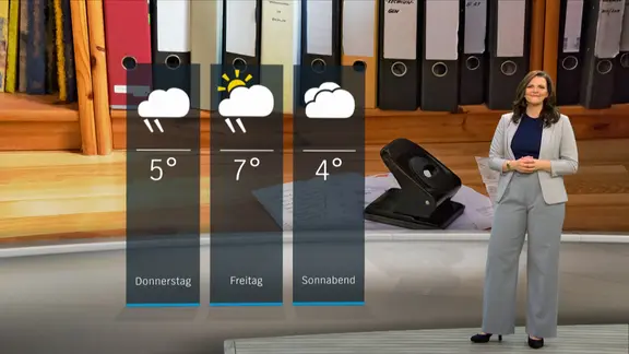 NDR Schleswig-Holstein Moderatorin Doreen Pelz mit der Wettervorhersage.