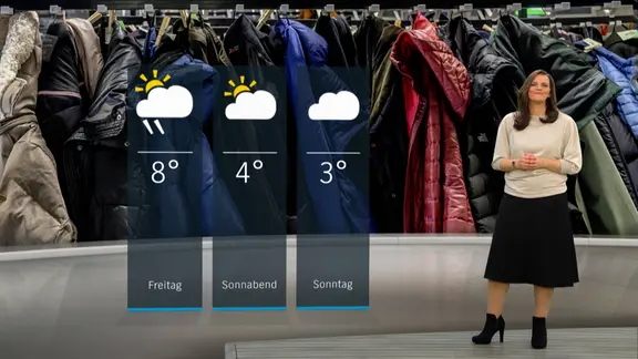 NDR Schleswig-Holstein Moderatorin Doreen Pelz mit der Wettervorhersage.