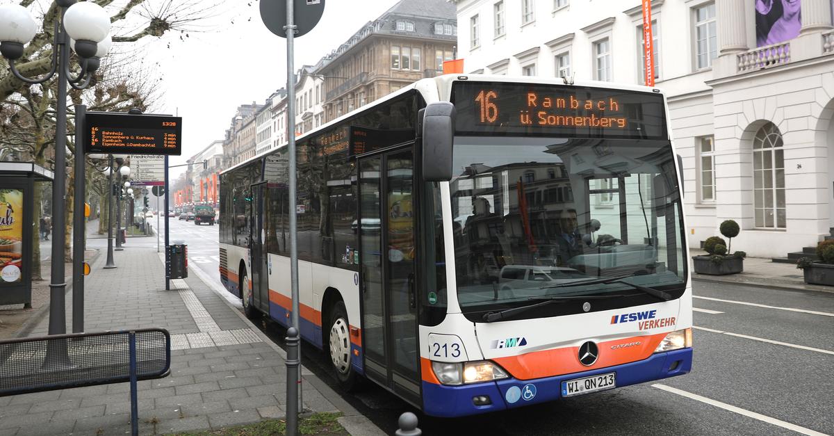 Sperrung in der Schwalbacher Straße in Wiesbaden: Busse werden umgeleitet