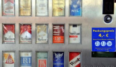 Täter stehlen Bargeld und Zigaretten in München