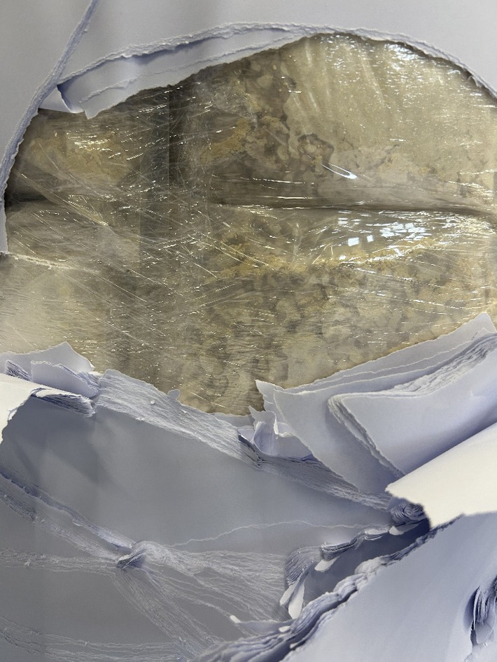 ZOLL-H: ZOLL stellt 400 Kilogramm Heroin im Hamburger Hafen sicher/Wert des Heroins von ca. 32 Millionen Euro, Durchsuchungen von Wohn- und Geschäftsräumen in Bremen, Bremerhaven und Osterholz-Scharmbeck