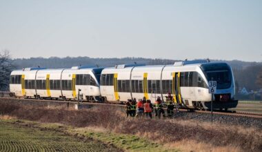 Regionalbahn zwischen Leipzig und Döbeln liegengeblieben - Bergung dauert an