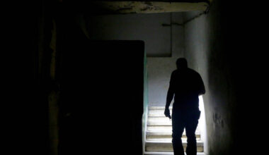 Mannheim: Bagger sorgt für Stromausfall in mehreren Stadtteilen - Polizeiberichte aus Rhein-Neckar-Odenwald