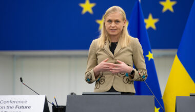 Bildbeschreibung: Finnlands Außenministerin Elina Valtonen.