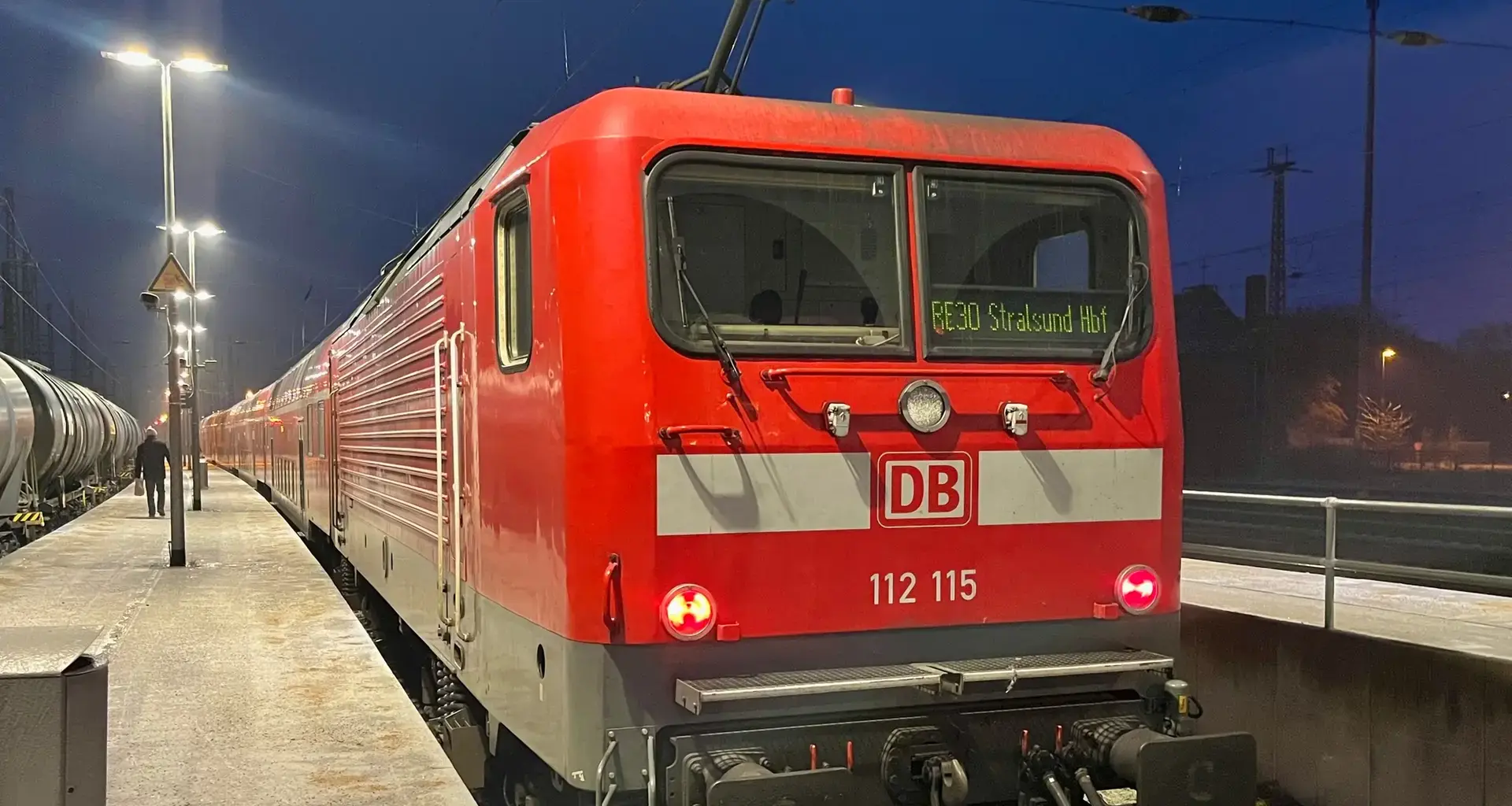 Vereiste Oberleitungen sorgen für Zugausfälle in Vorpommern