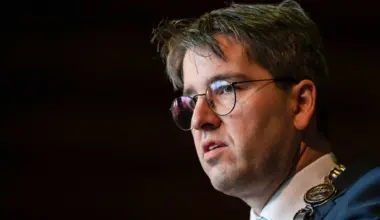 Nachfolge für Krach: CDU prüft Junk - SPD setzt auf Bender