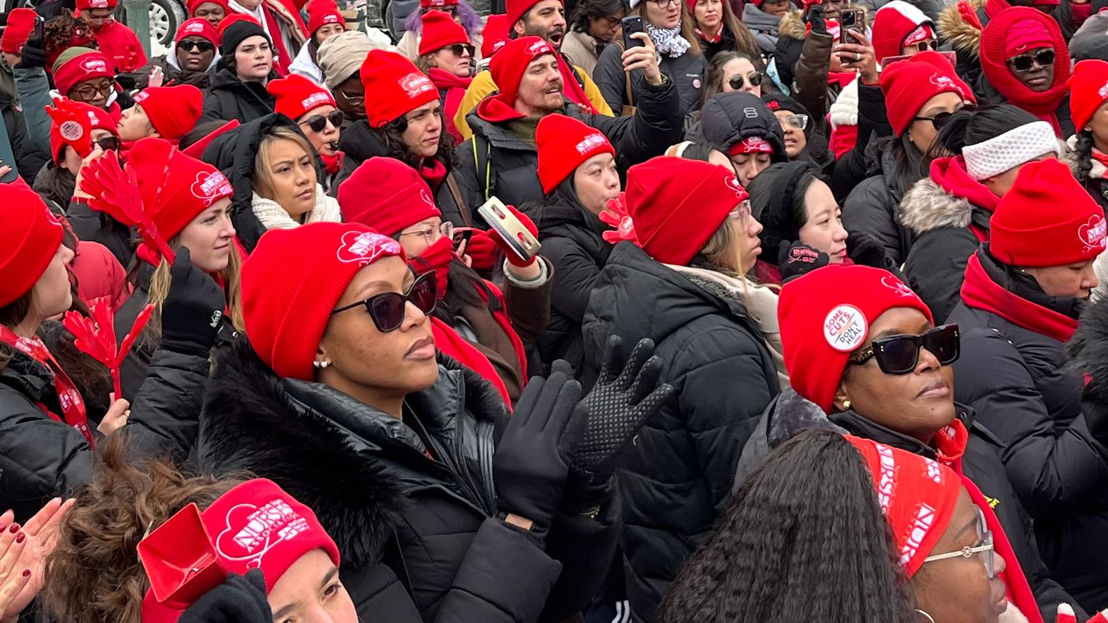 Die Streiks der US-Pflegekräfte und der Aufruf zum Generalstreik gegen Trump: Wie Arbeitende sich vorbereiten müssen