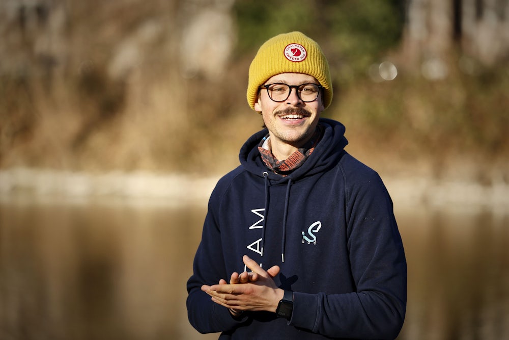 Trainer Maximilian Bauer bietet das Eisbaden regelmäßig an.