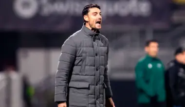 Eintracht Frankfurt: Neuer Trainer soll mal Spieler geohrfeigt haben - BILD