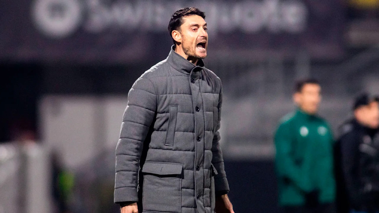 Eintracht Frankfurt: Neuer Trainer soll mal Spieler geohrfeigt haben - BILD