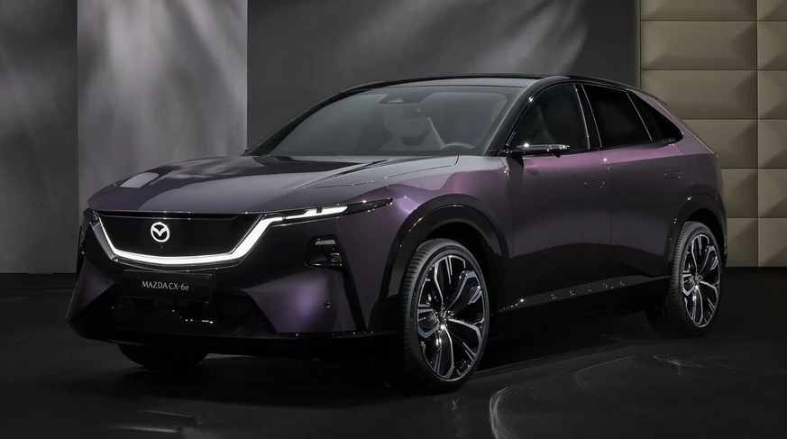 Ab Sommer 2026 kommt der elektrische Mazda CX-6e in den Handel.