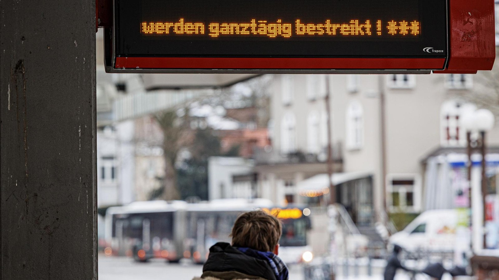 Warnstreik in Hamburg legt Busse und U-Bahnen lahm – mit spürbaren Folgen