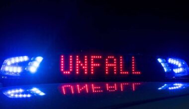 Unfall in Frankfurt bringt drei Menschen ins Krankenhaus