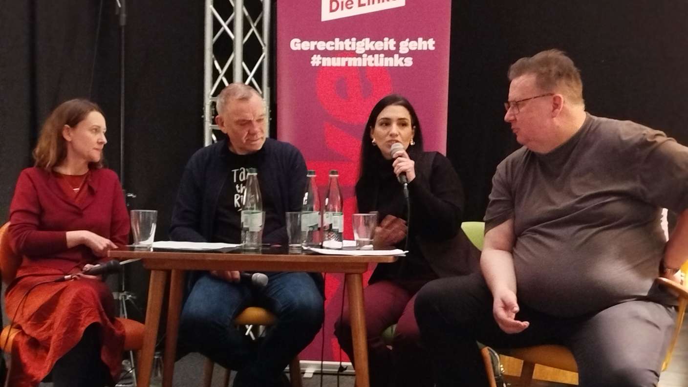 Wollen den Sozialstaat verteidigen: Magdalena Depta-Wollenhaupt (von links), Jan van Aken, Gizem Erinç-Çiftçi und Markus Philippi.