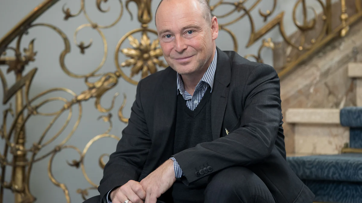 Staatstheater Nürnberg: Intendant Jens-Daniel Herzog bleibt für fünf weitere Jahre - Bayern