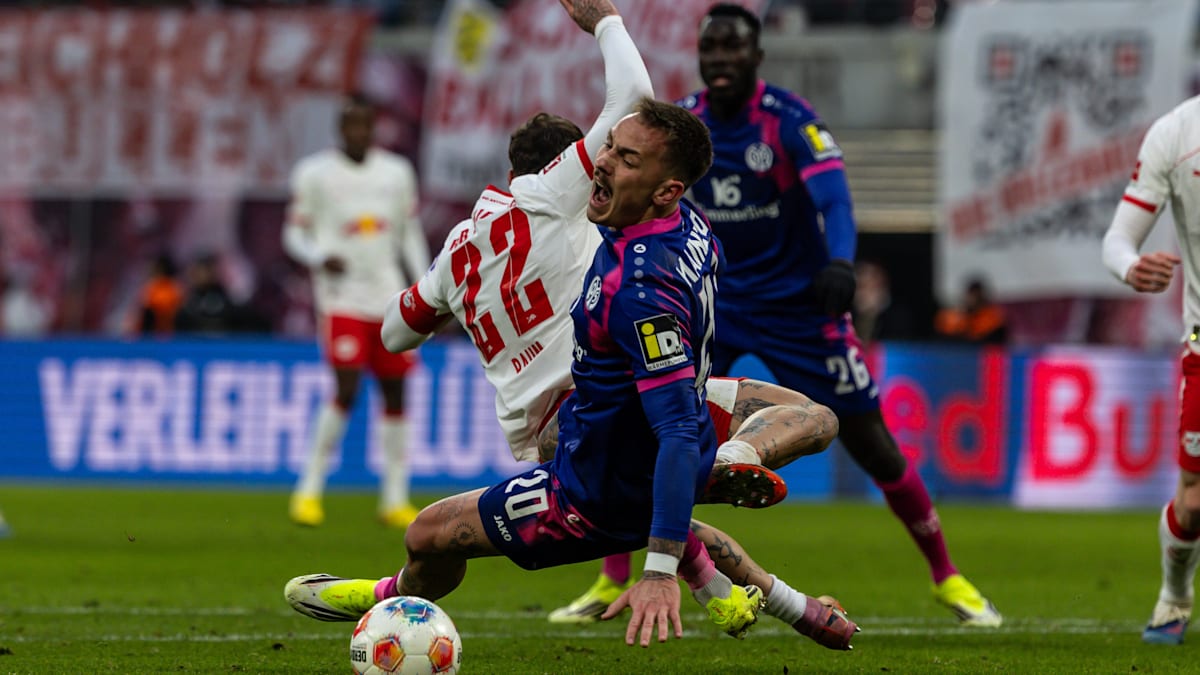 Bundesliga: Elfmeter-Frust in Leipzig und Augsburg – Schiedsrichter im Kreuzfeuer der Kritik