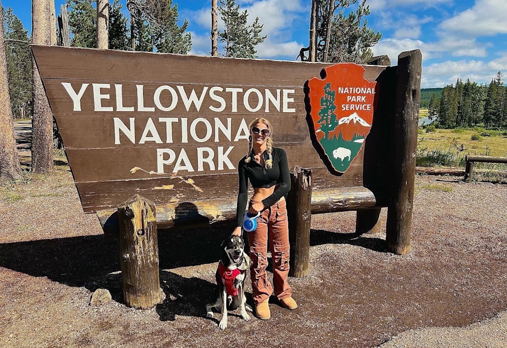 Brianna und ihr Hund im Yellowstone-Nationalpark. Sie galt als erfahrene Wanderin