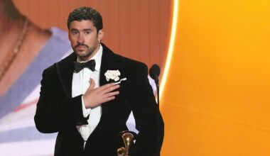 Cher mit Aussetzer bei Grammy Awards 2026: „Tja, so ist das nun mal in Livesendungen“