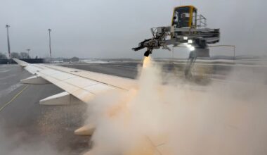 Berlin & Brandenburg: Flugzeuge am BER starten wieder