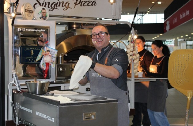 Pressemitteilung: Countdown zur art karlsruhe 26