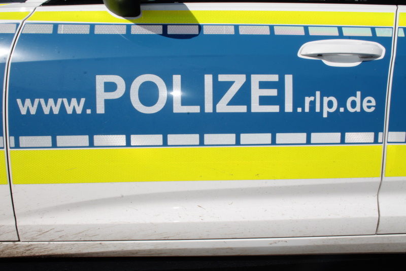 Polizei Schriftzug Foto Michael Sonnick