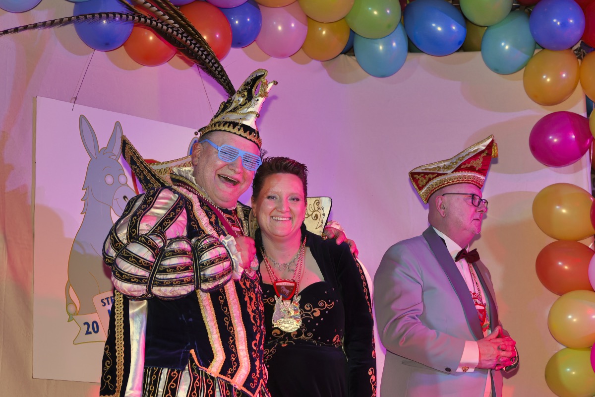 Düsseldorf Unterbach: Wo der Präsident seine Jacke wegwirft - Ddorf-Aktuell