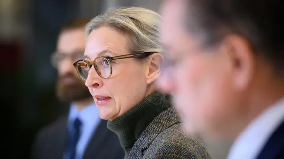 Alice Weidel und Tino Chrupalla | Bernd von Jutrczenka/dpa Alice Weidel und Tino Chrupalla