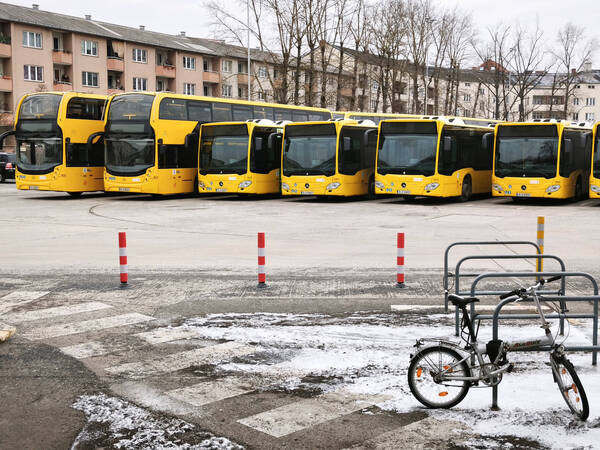 Berlin, 02.02.2026,Verdi bestreikt die BVG. Die BVG wird am Montag, 02.02.2026, von der Gewerkschaft Verdi bestreikt.BVG Betriebshof Cicerostraße im Bezirk Wilmersdorf. *** Berlin, 02 02 2026,Verdi strikes BVG The BVG will be on strike on Monday, 02 02 2026, by the Verdi trade union BVG depot Cicerostraße in the Wilmersdorf district