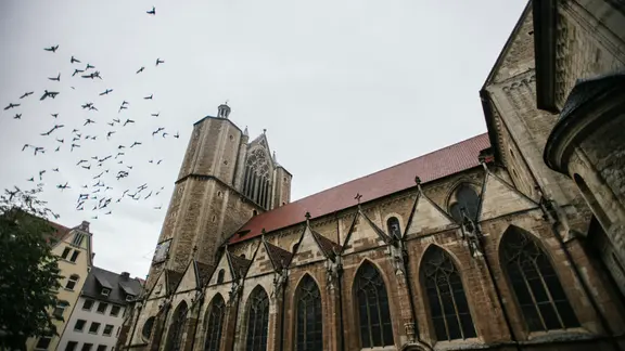 Zwei Kirchenvorstände kritisieren die geplante Reform der evangelischen Landeskirche Braunschweig. (Themenbild) | Julius Matuschik Der Braunschweiger Dom.