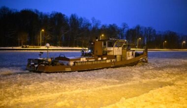 Eis legt Schifffahrt lahm ‒ Sperrungen am Mittellandkanal