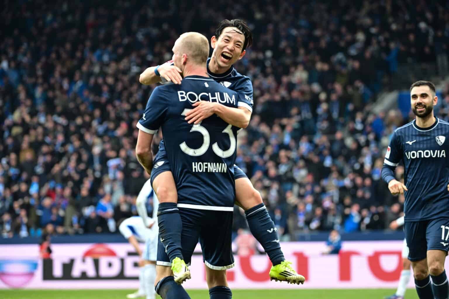 Bochum bezwingt Schalke, Lebenszeichen vom Kleeblatt