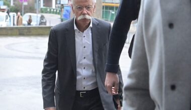 Ex-Daimler-Chef als Zeuge vor Gericht - Vernehmung beginnt