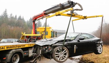 Stau nach Sperrung zweier Spuren