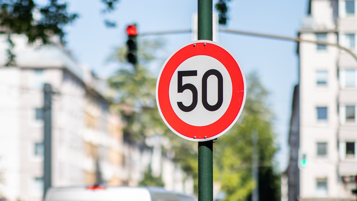Gericht kippt Tempo 50 an Berliner Hauptstraße vorläufig