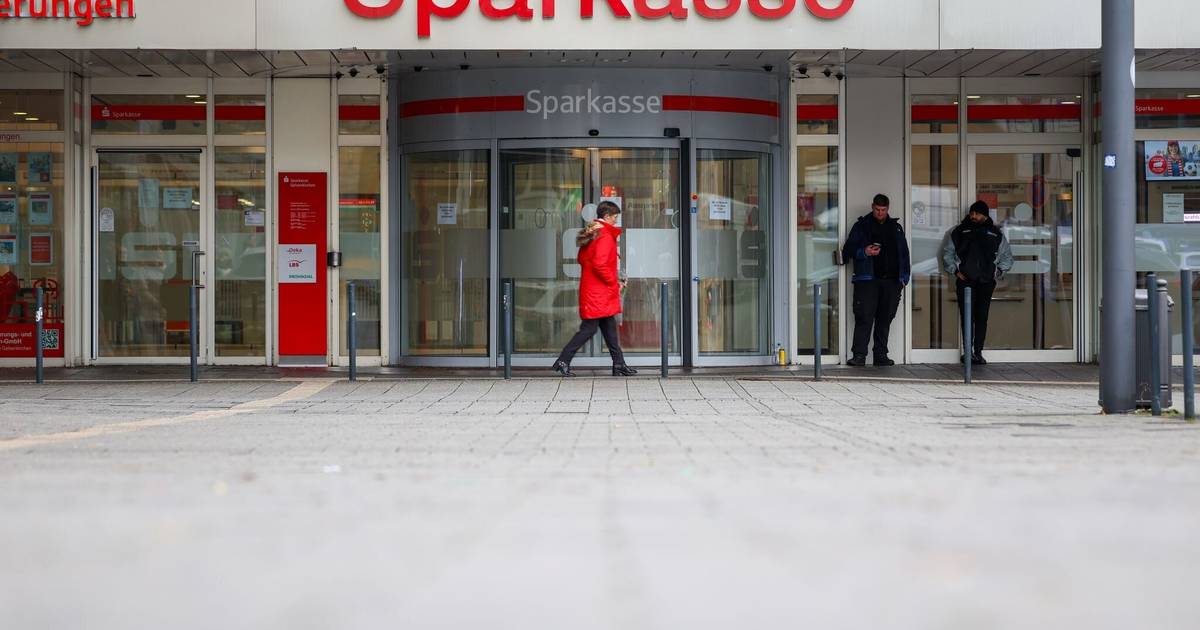 Sparkasse Gelsenkirchen öffnet Anlaufstelle für Betroffene