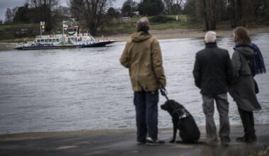 Übernimmt die Rheinbahn auch die Kirmes-Fähre?